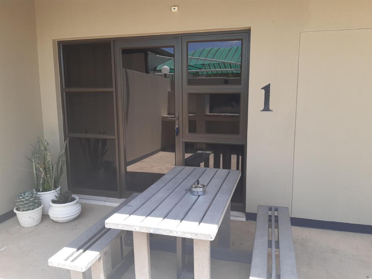 Aspasia Agency Mariental Exterior foto